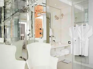 Lh Otel 4*